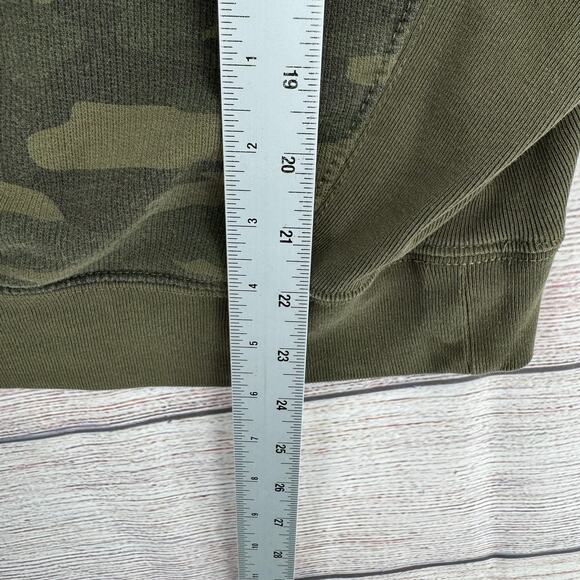 Sanctuary Camouflage Oversized Boxy Sweatshirt Womens Large Green Camo - Picture 12 of 13